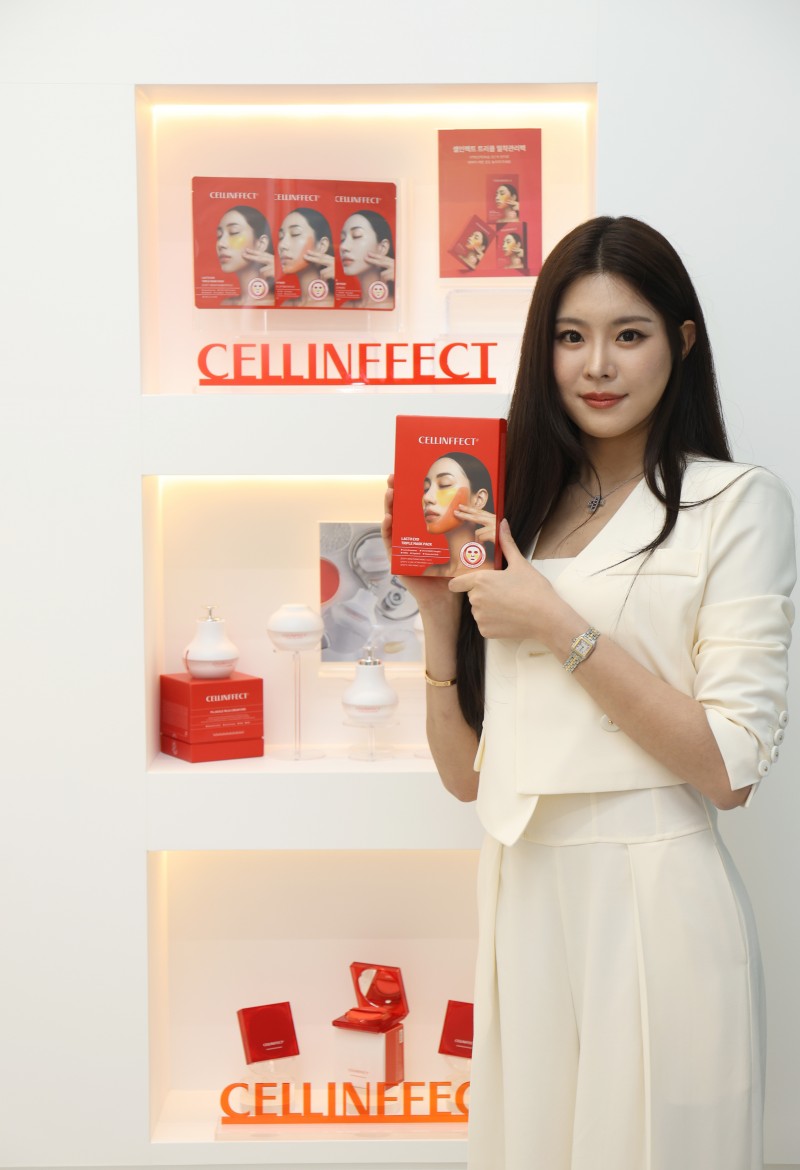데일리랩스 방문한 미스 서울경기인천 우서윤